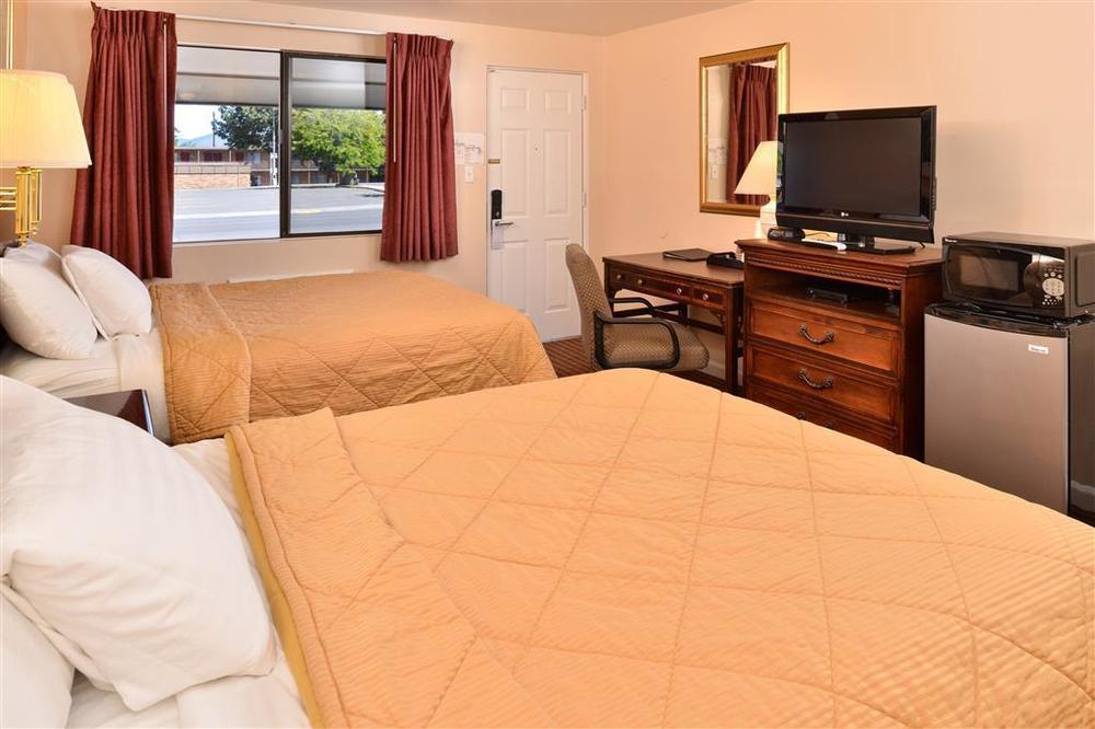 Travelodge By Wyndham Klamath Falls Habitación foto