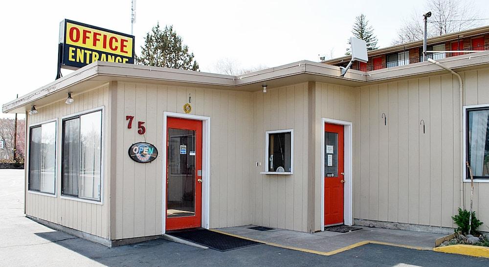 Travelodge By Wyndham Klamath Falls Exterior foto